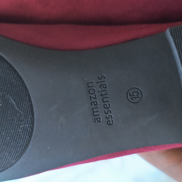 Amazon Essentials Women's Pointy Toe Flat - Picture 6 of 6